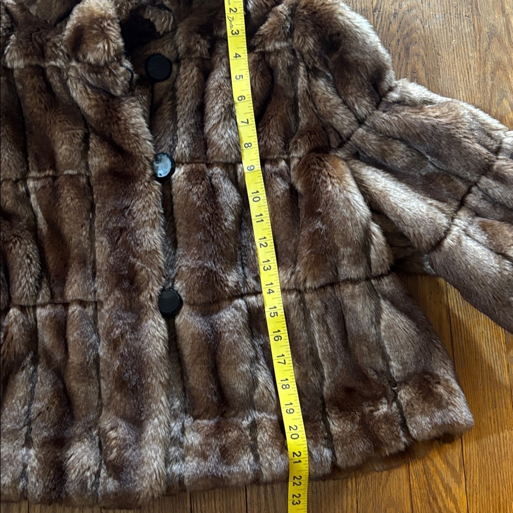 INC International Concepts Brown Faux Fur Coat - Picture 4 of 6